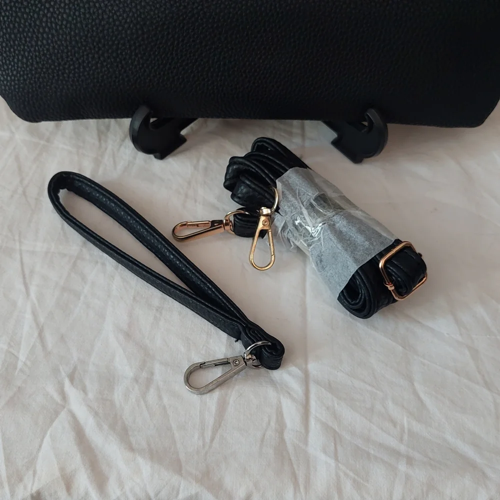 NWOT Black and Brown Snake Print Clutch Wristlet Crossbody - Picture 6 of 8